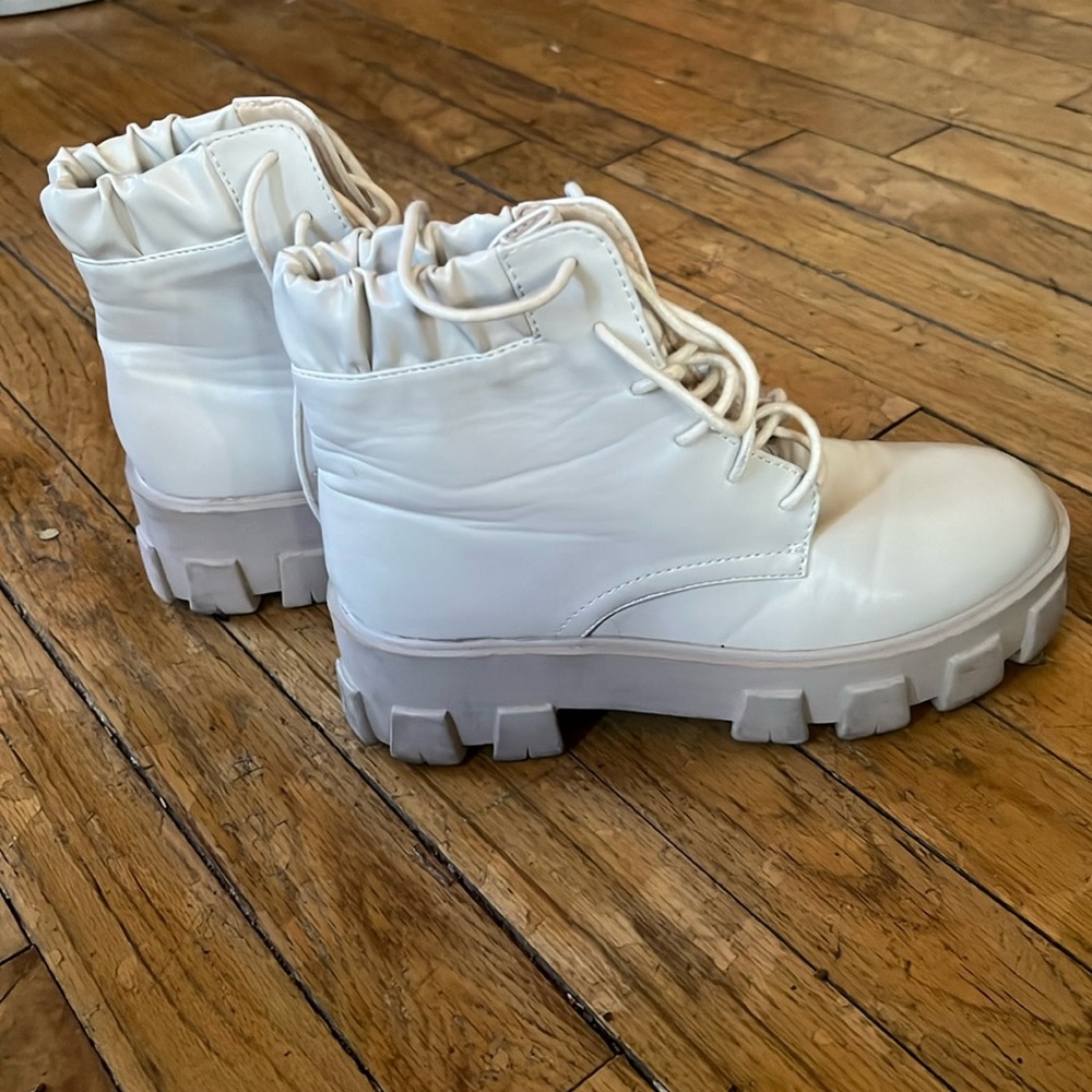Cream chunky booties